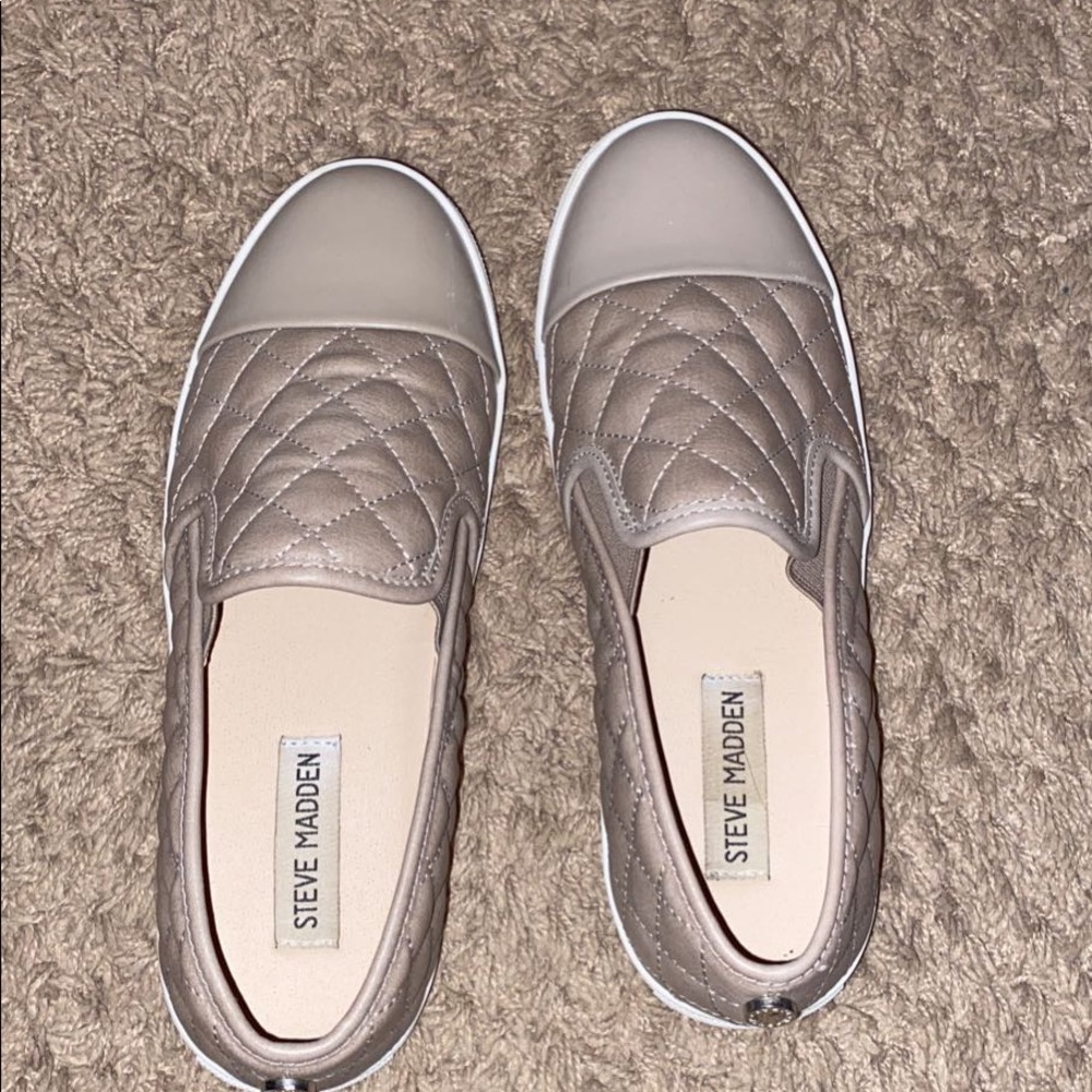 Steve Madden slip on!